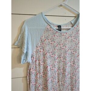 AmBrielle medium floral raglan Tshirt/pajama top summer boho cottage beach